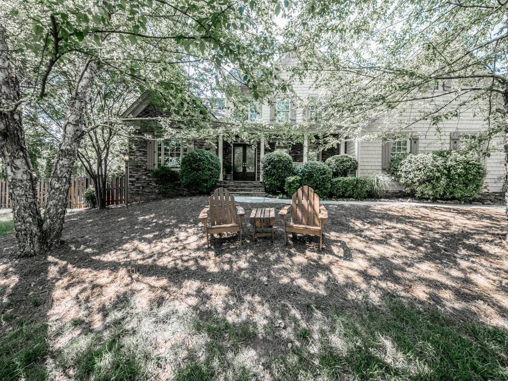 805 Debbie Lane, Woodstock, GA 30188