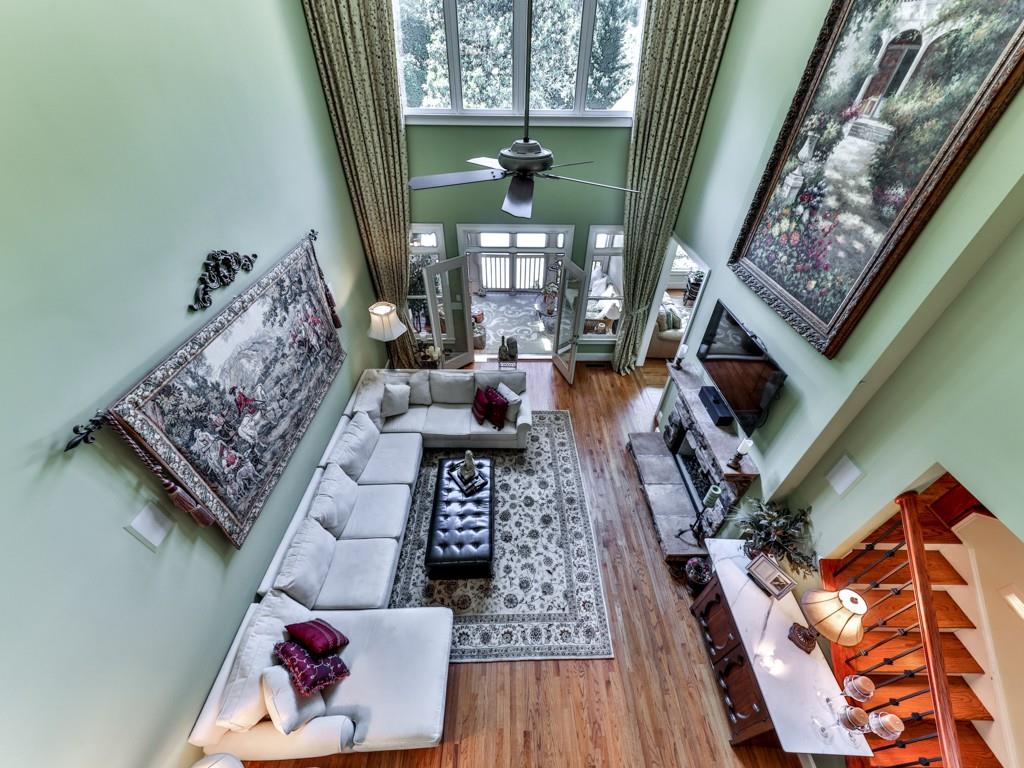 805 Debbie Lane, Woodstock, GA 30188