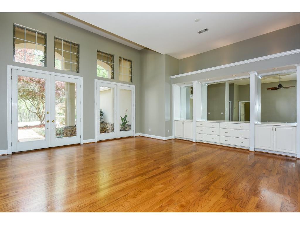 2101 Mountain Cove Court, Woodstock, GA 30188