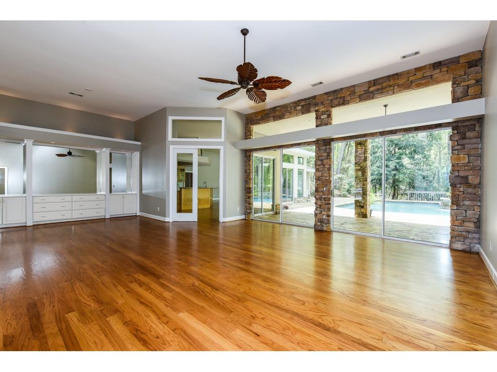 2101 Mountain Cove Court, Woodstock, GA 30188