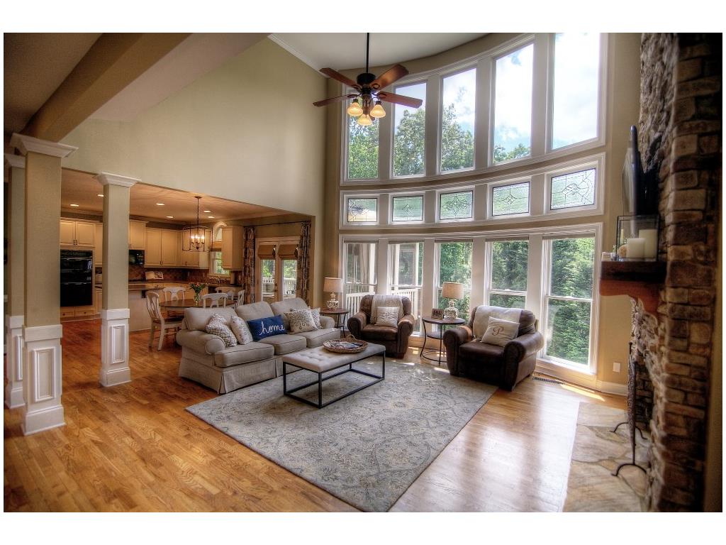 302 Brooke Manor Court, Woodstock, GA 30188