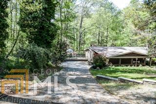 912 Pine Cir, Woodstock, GA 30189