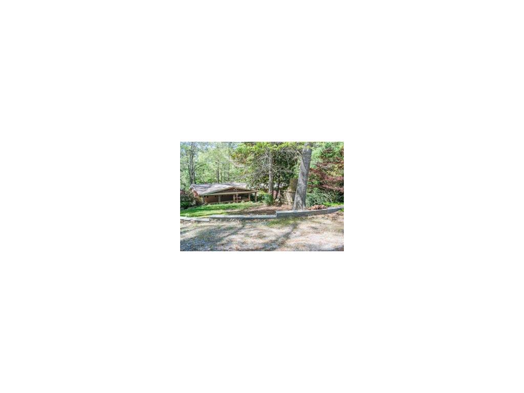 912 Pine Circle, Woodstock, GA 30189