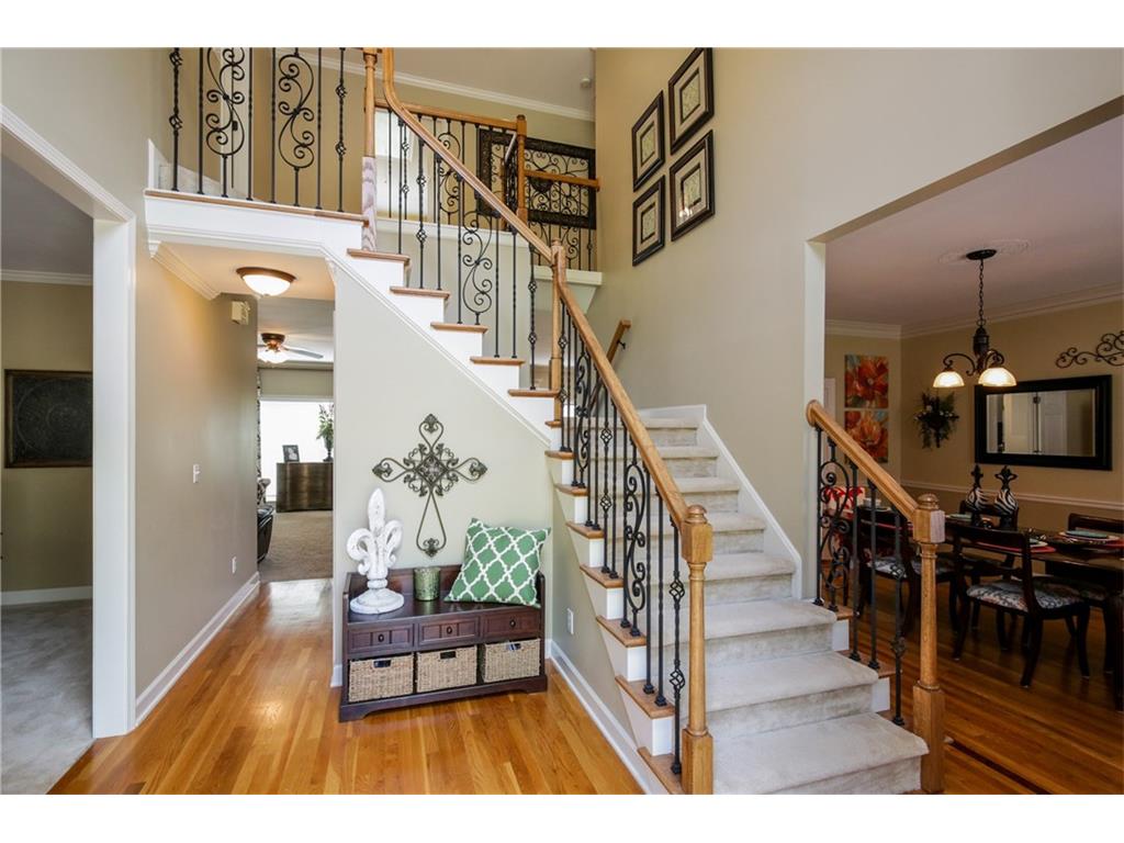 415 Clubview Drive, Woodstock, GA 30189
