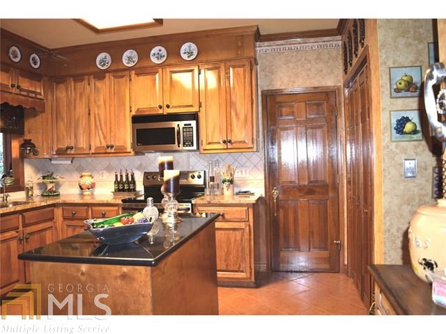 109 Deal Dr, LaGrange, GA 30240