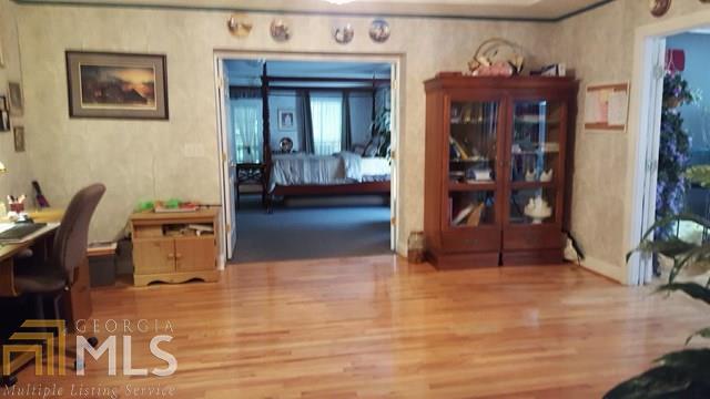175 J D Walton Rd, Newnan, GA 30263