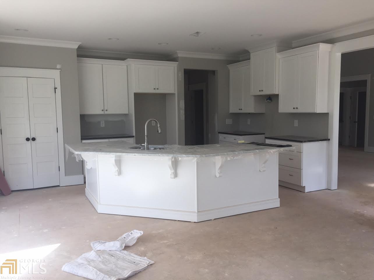 648 Arbor Springs Pkwy, Newnan, GA 30265
