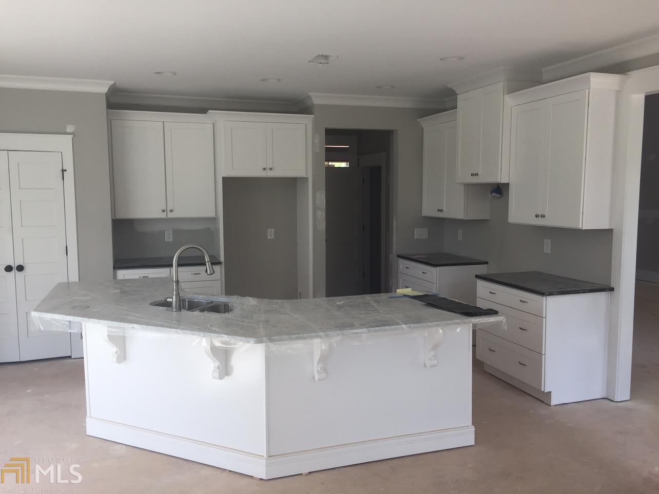 648 Arbor Springs Pkwy, Newnan, GA 30265