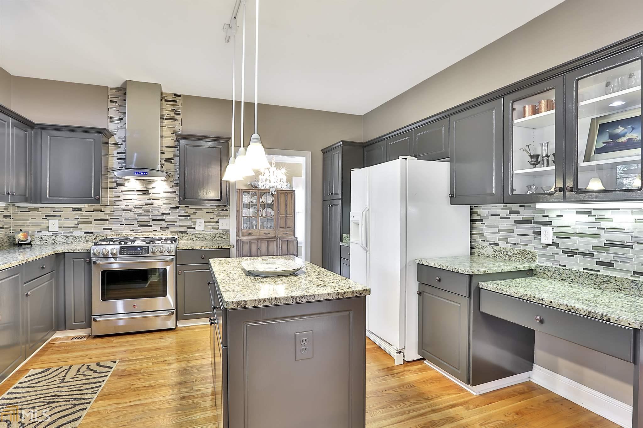 845 Southern Shore Dr, Peachtree City, GA 30269