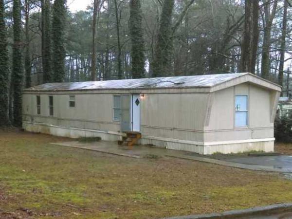 Pine Hills Mobile Home Park 1 Estate AvenueStockbridge, GA 30281