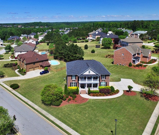 102 Keswick Manor Dr, Tyrone, United States 30290