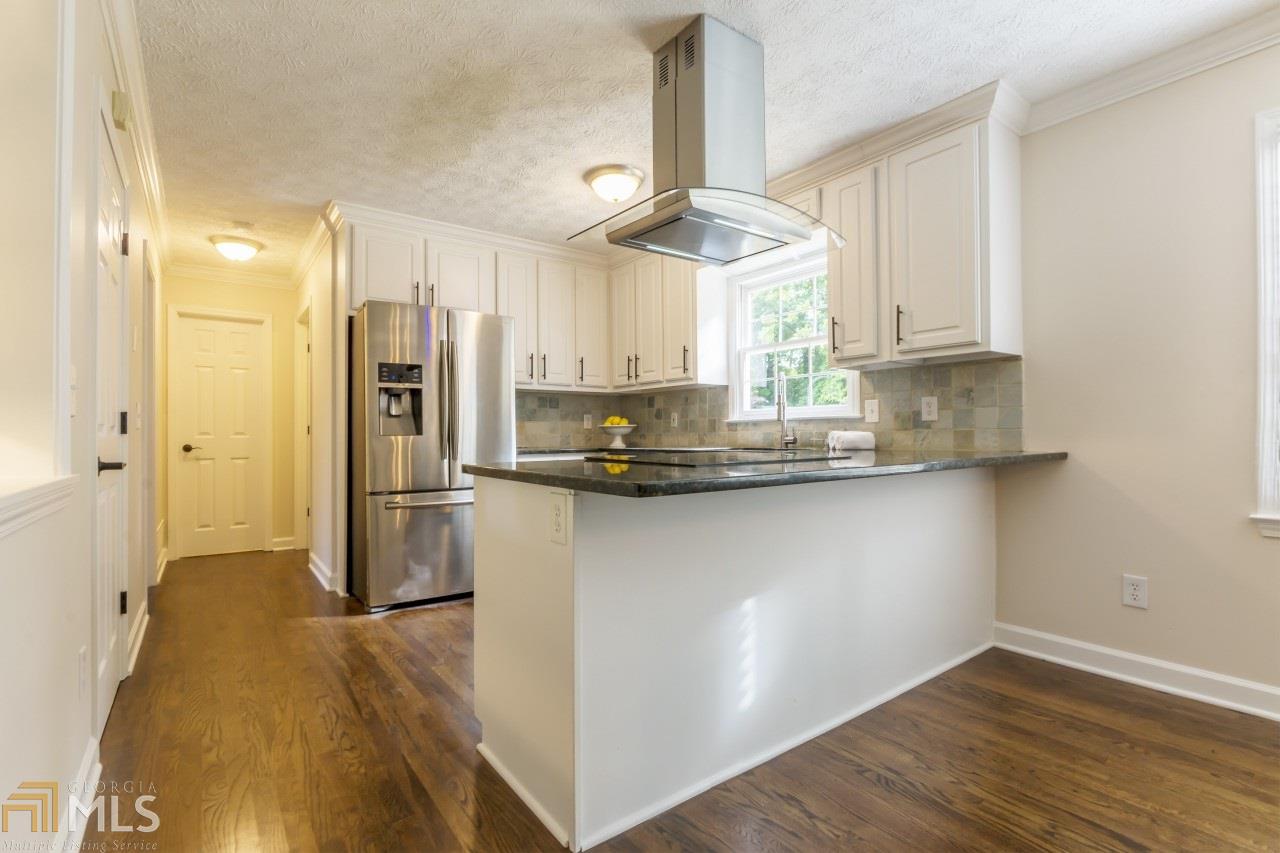 3233 W Shadowlawn Ave, Atlanta, GA 30305