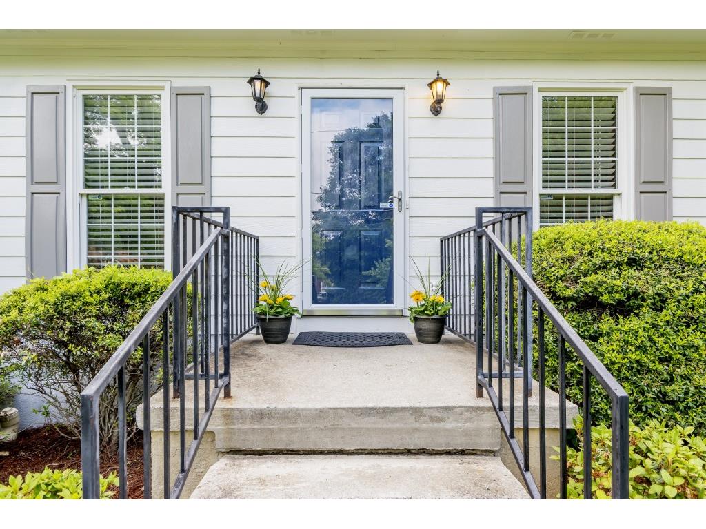 3233 W Shadowlawn Avenue NE, Atlanta, GA 30305