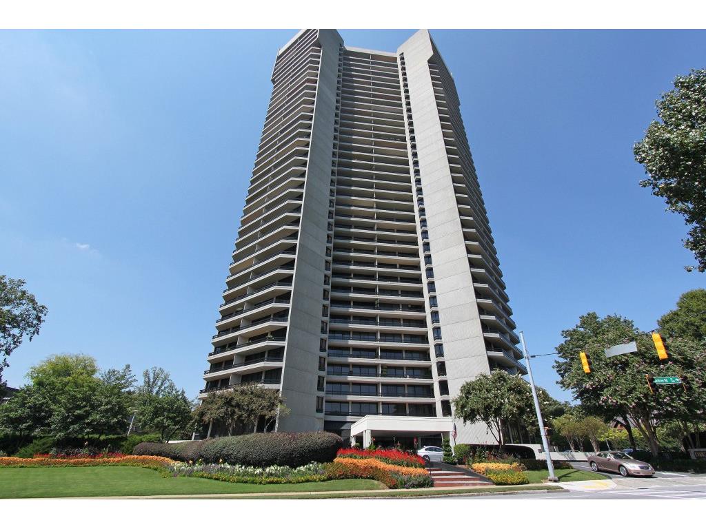 2660 Peachtree Road NW, Atlanta, GA 30305