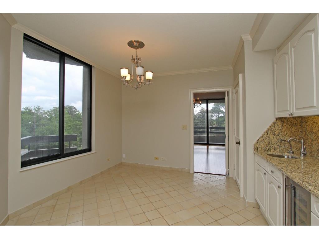 2660 Peachtree Road NW, Atlanta, GA 30305