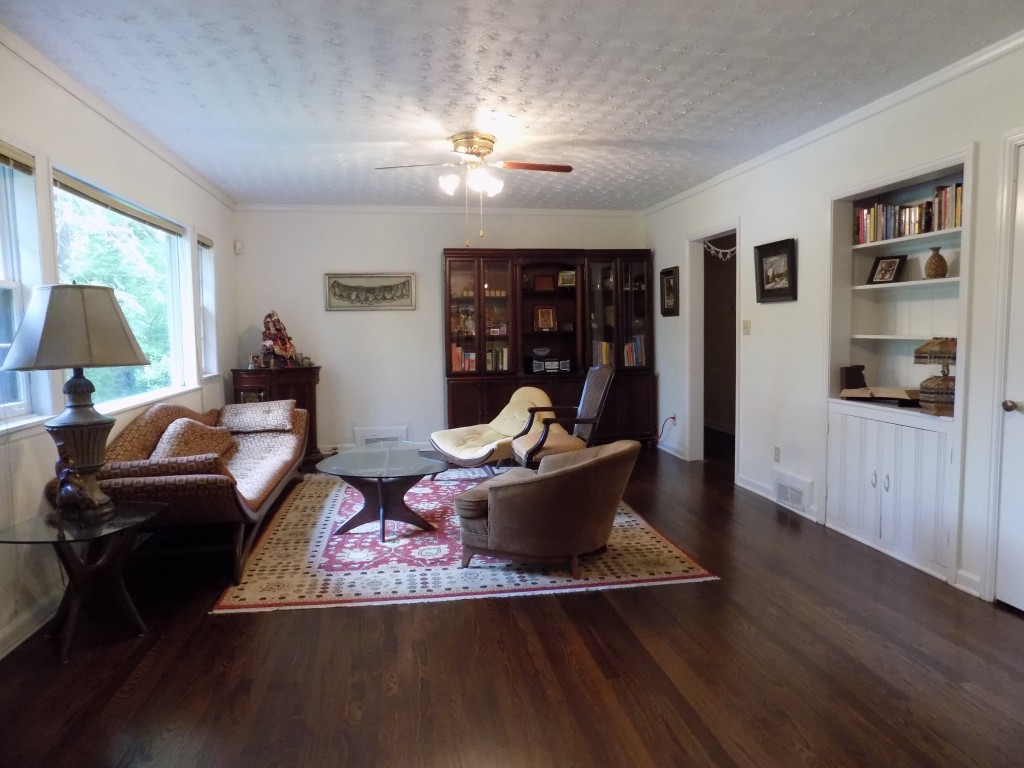 822 Wesley Drive, Atlanta, GA 30305