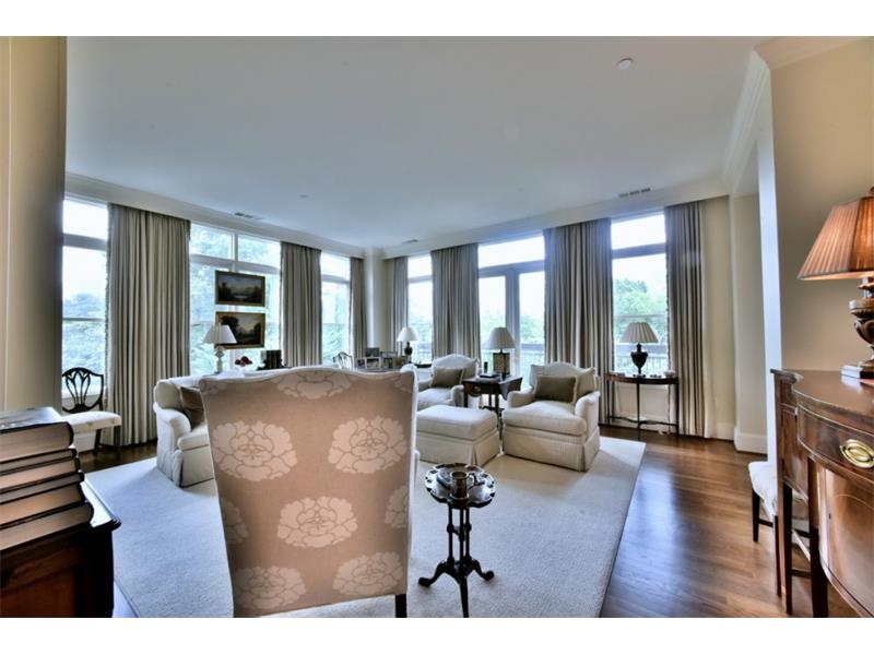 2500 Peachtree Road, Atlanta, United States 30305