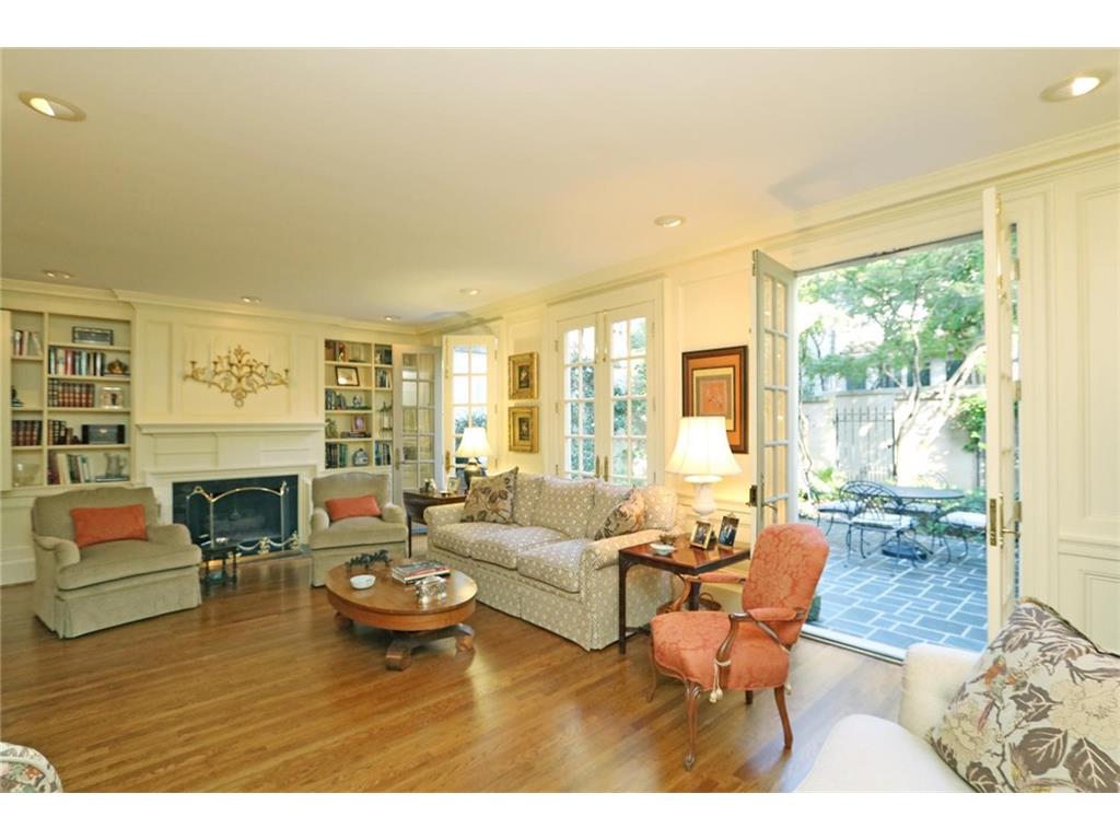 2525 PEACHTREE Road NE, Atlanta, GA 30305