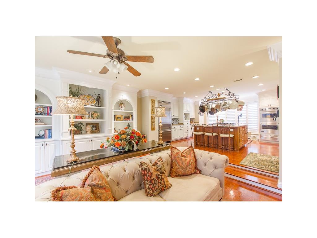 2960 Pharr Court South NW, Atlanta, GA 30305