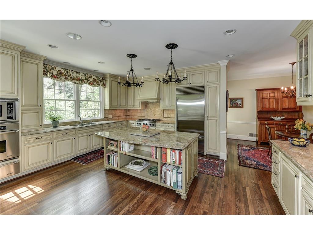 3362 Valley Road NW, Atlanta, GA 30305