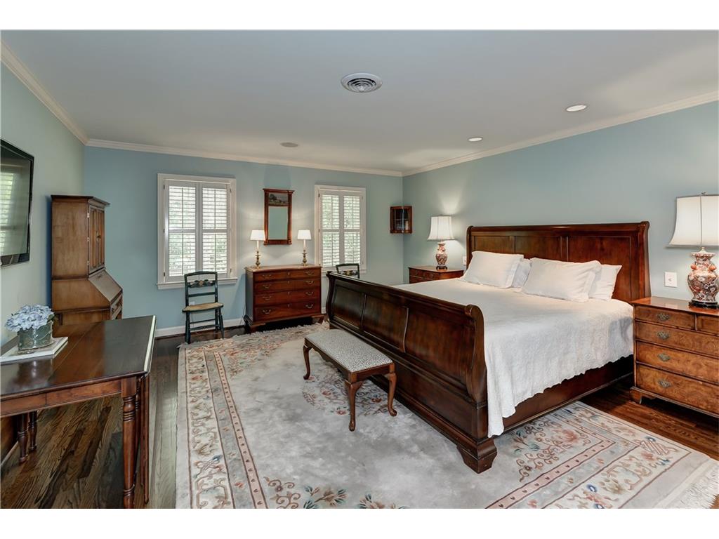3362 Valley Road NW, Atlanta, GA 30305