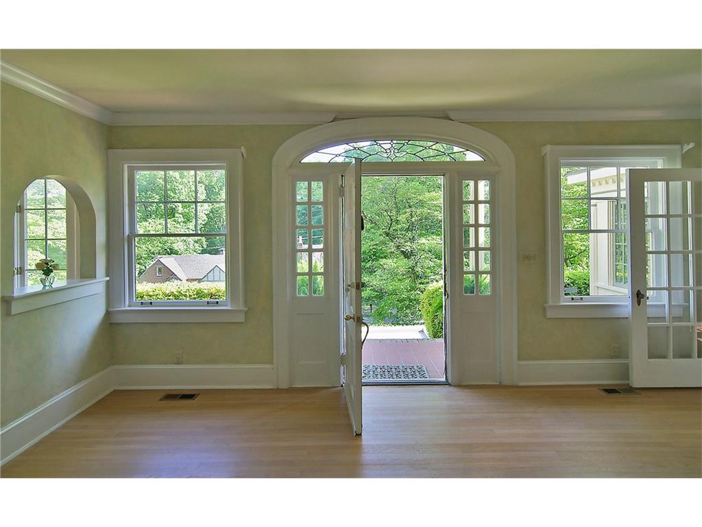 1237 Stillwood Drive NE, Atlanta, GA 30306