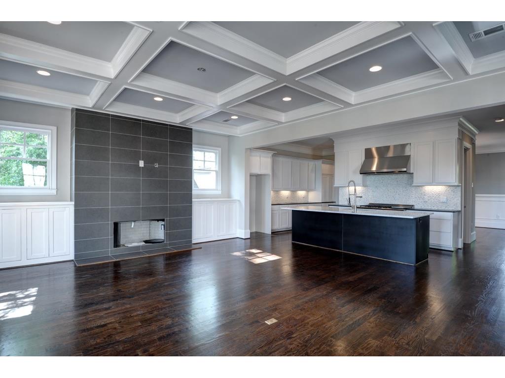 555 Bishop Way, Atlanta, GA 30307