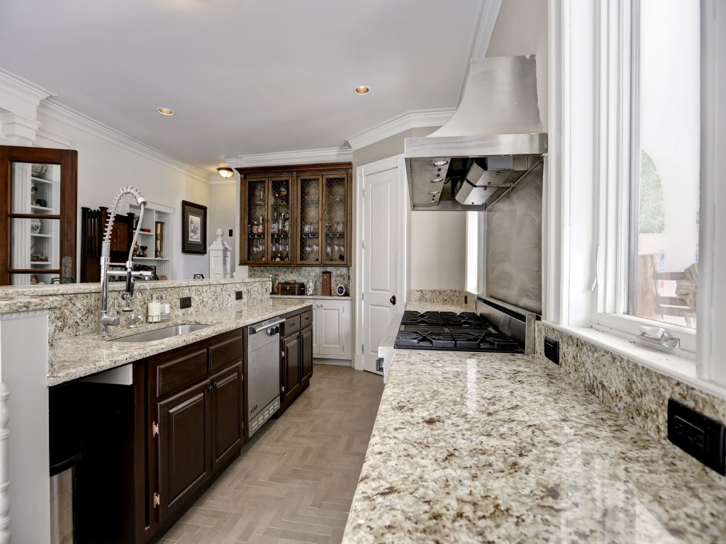 525 Parkway Drive NE, Atlanta, GA 30308