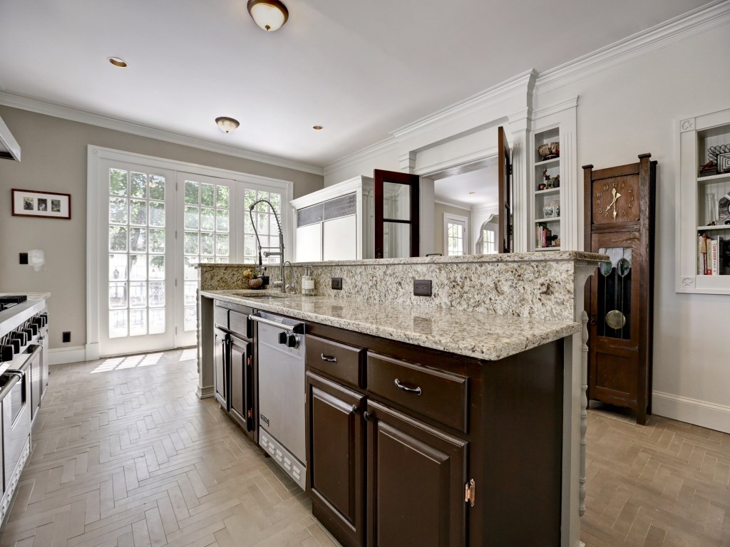 525 Parkway Drive NE, Atlanta, GA 30308