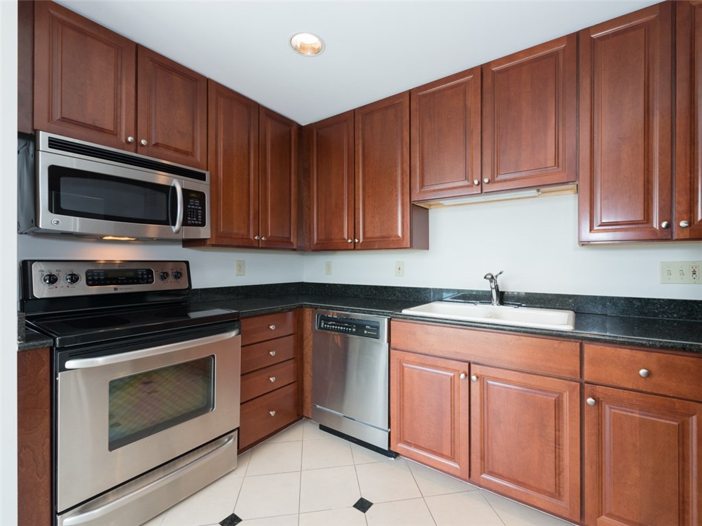 195 14th Street NE, Atlanta, GA 30309