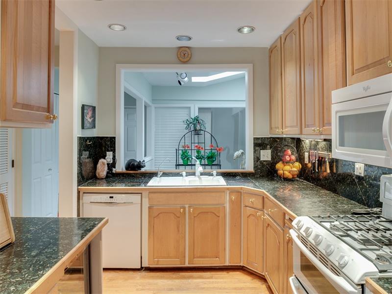 405 Golfview Road Nw, Atlanta, United States 30309