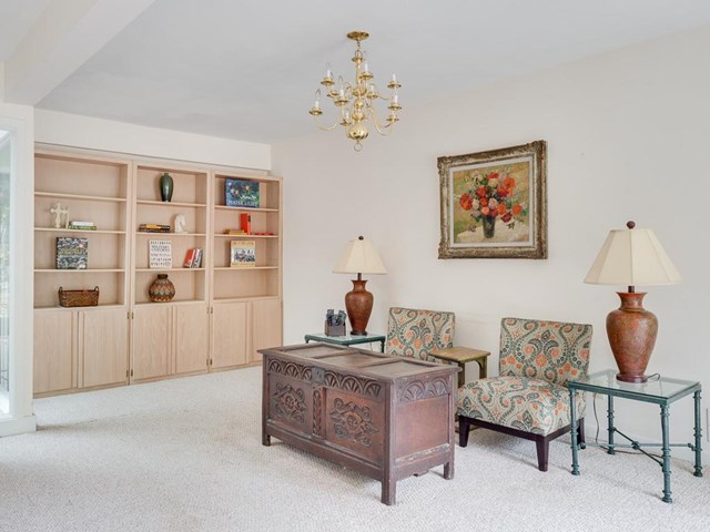 405 Golfview Rd, Atlanta, United States 30309
