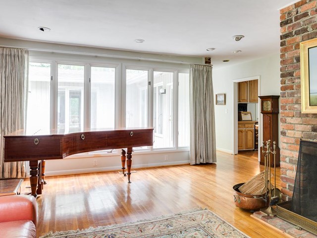405 Golfview Rd, Atlanta, United States 30309