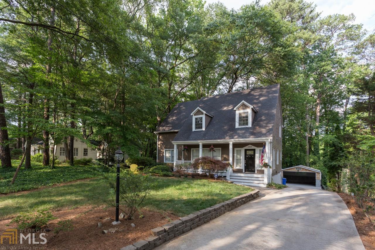 2325 Pine Grove Dr, Atlanta, GA 30318