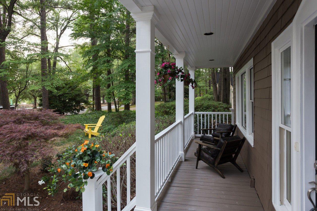 2325 Pine Grove Dr, Atlanta, GA 30318