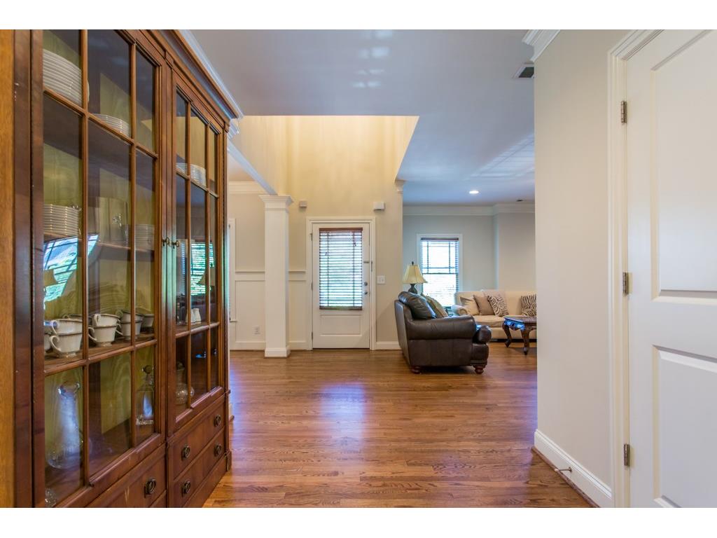 1593 Gilstrap Lane NW, Atlanta, GA 30318