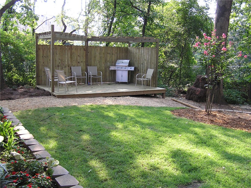 1733 Ellen Street NW, Atlanta, GA 30318