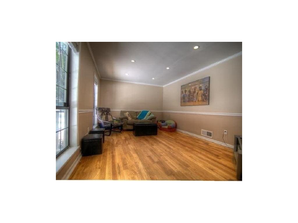 1693 Fernleaf Circle, Atlanta, GA 30318