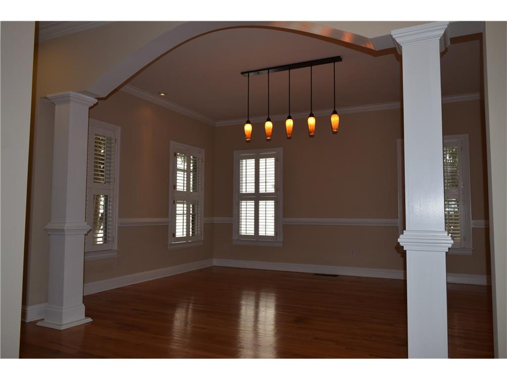 1046 Davis Circle NW, Atlanta, GA 30318