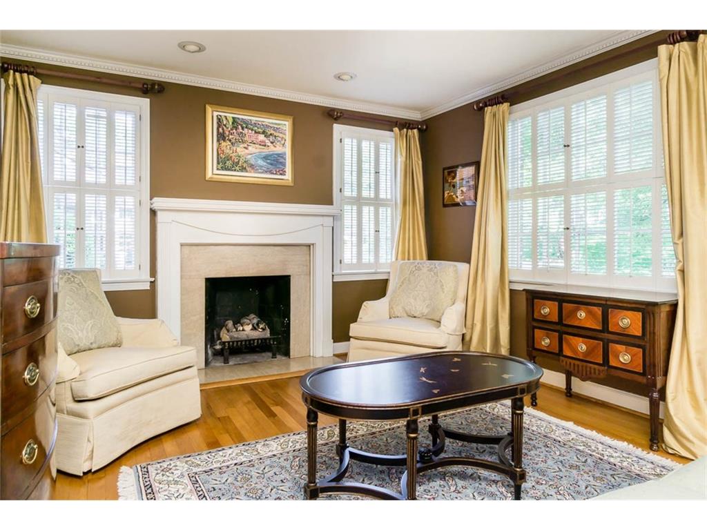 1925 Colland Drive NW, Atlanta, GA 30318