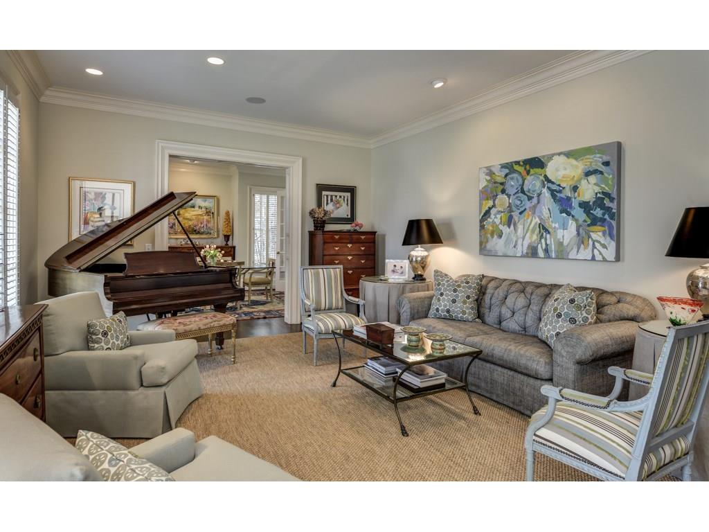 656 Collier Commons Circle NW, Atlanta, GA 30318