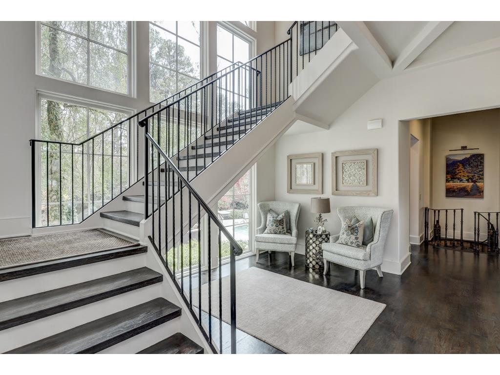 4295 Lakehaven Drive NE, Atlanta, GA 30319