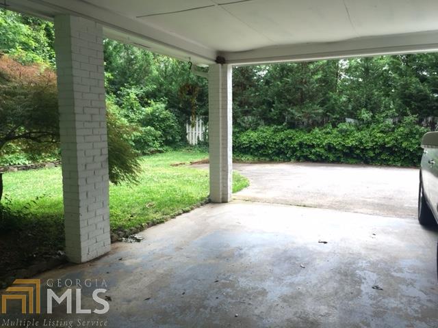 1045 Windsor Pkwy, Sandy Springs, GA 30319