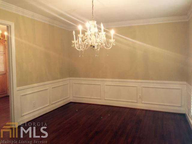 1045 Windsor Pkwy, Sandy Springs, GA 30319