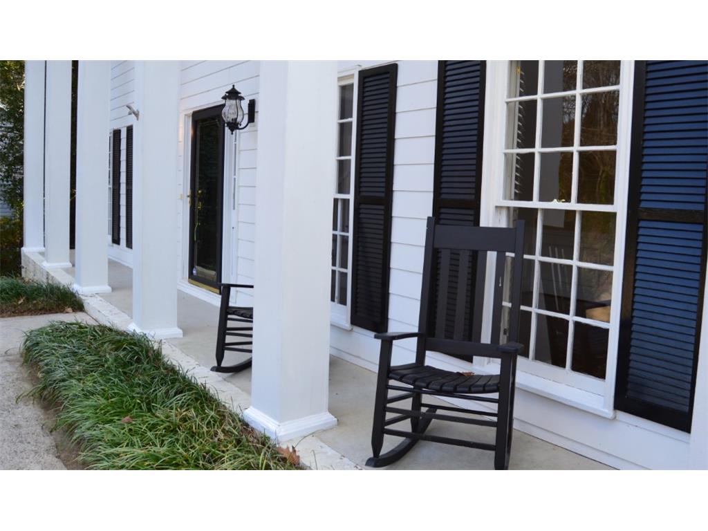 1045 Windsor Parkway, Sandy Springs, GA 30319