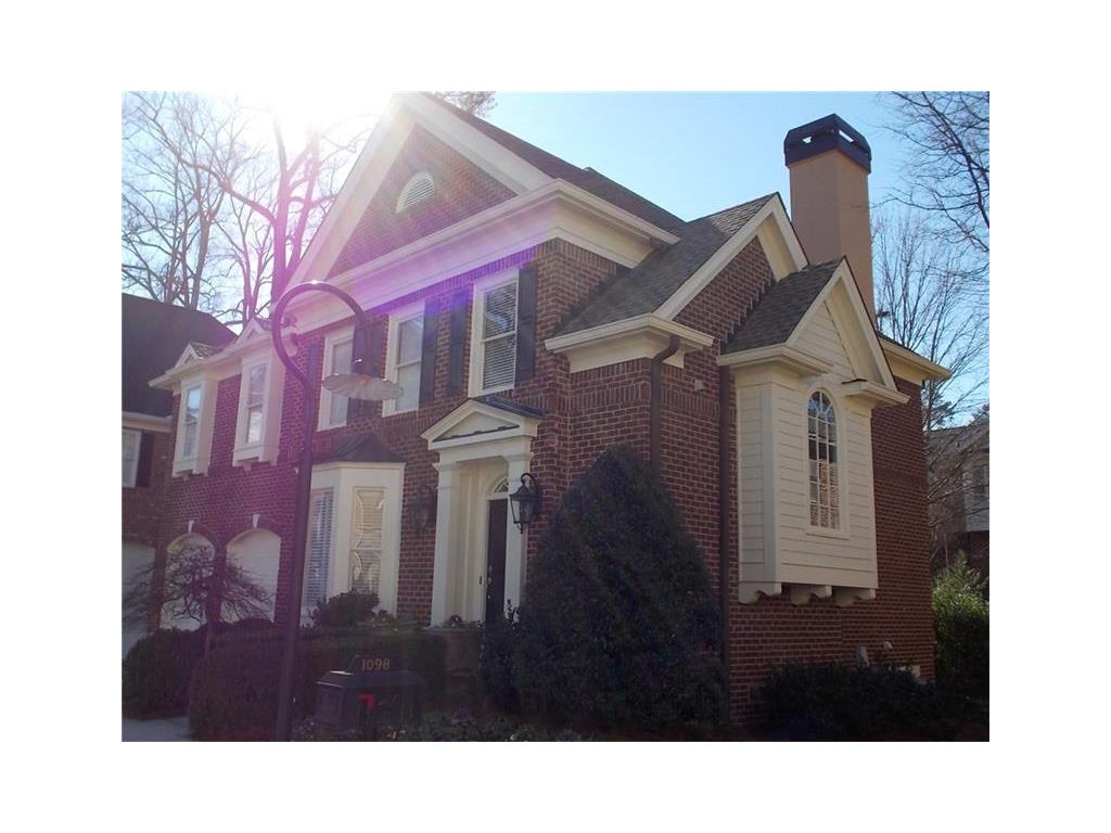 1094 Fairway Gardens NE, Brookhaven, GA 30319