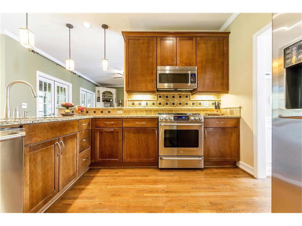2242 Lenox Walk NE, Brookhaven, GA 30319