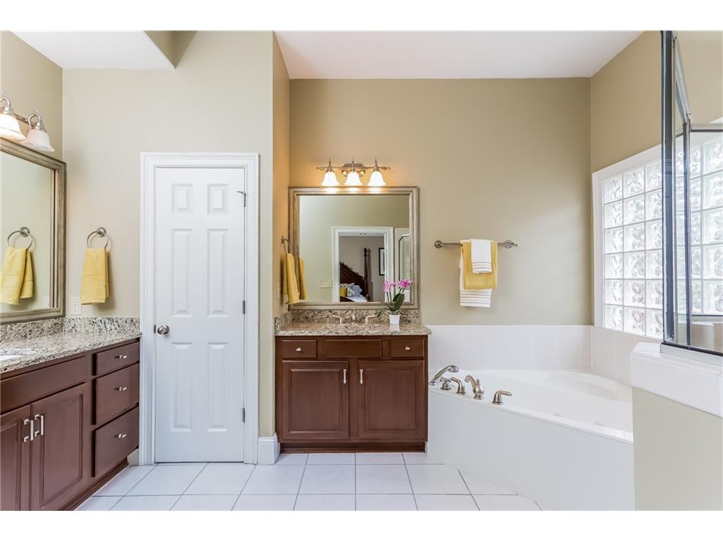 994 Nottingham Lane NE, Brookhaven, GA 30319