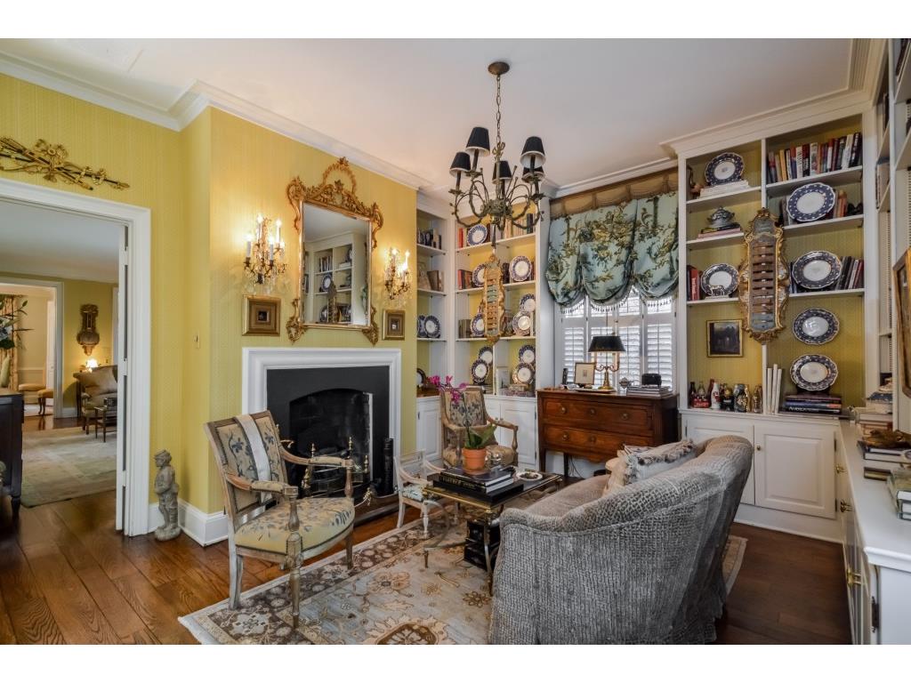 1195 W Brookhaven Drive, Atlanta, GA 30319