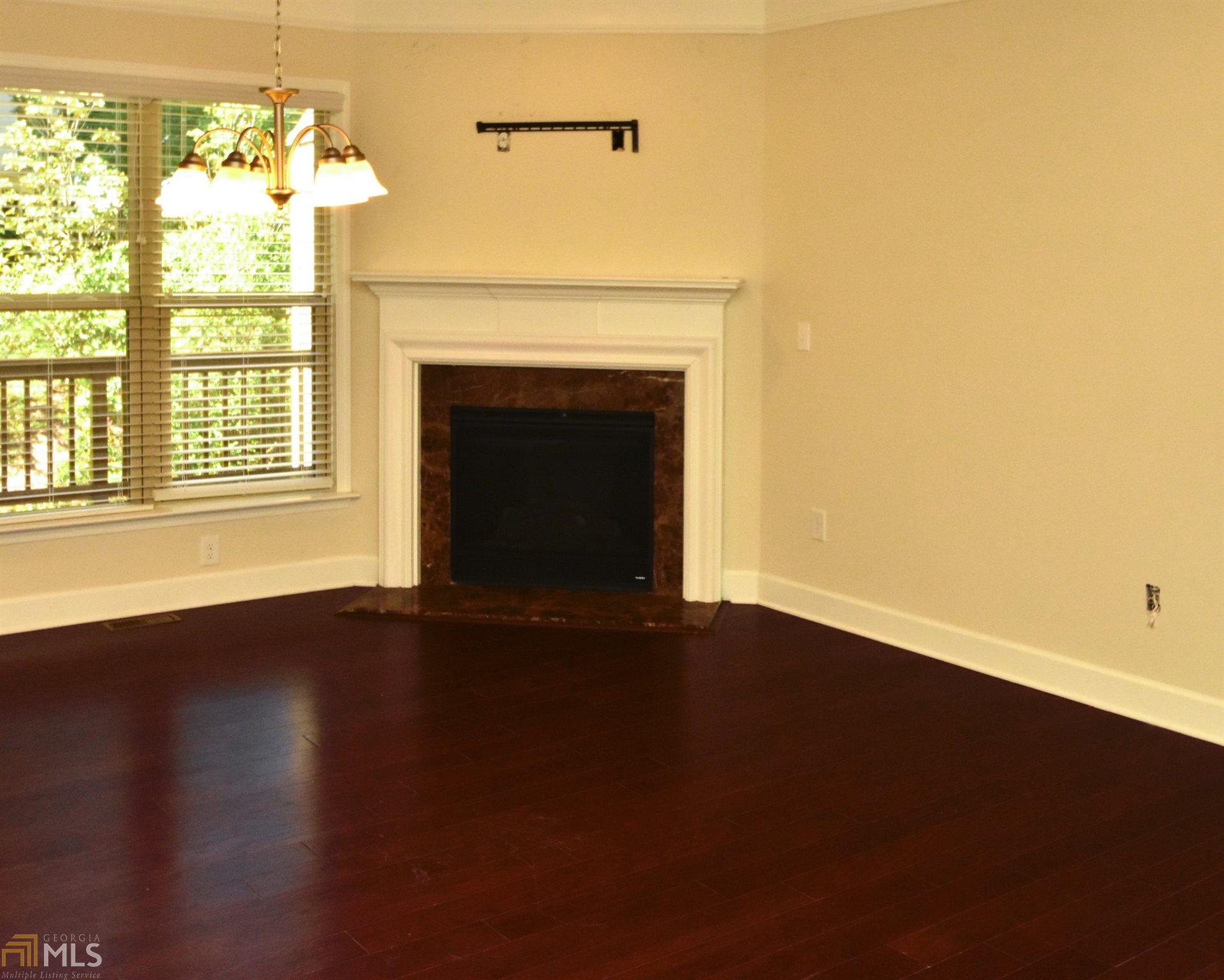 993 Sibley Ln, Atlanta, GA 30324